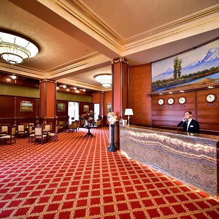 Metropol Hotel Yerevan Ngoại thất bức ảnh